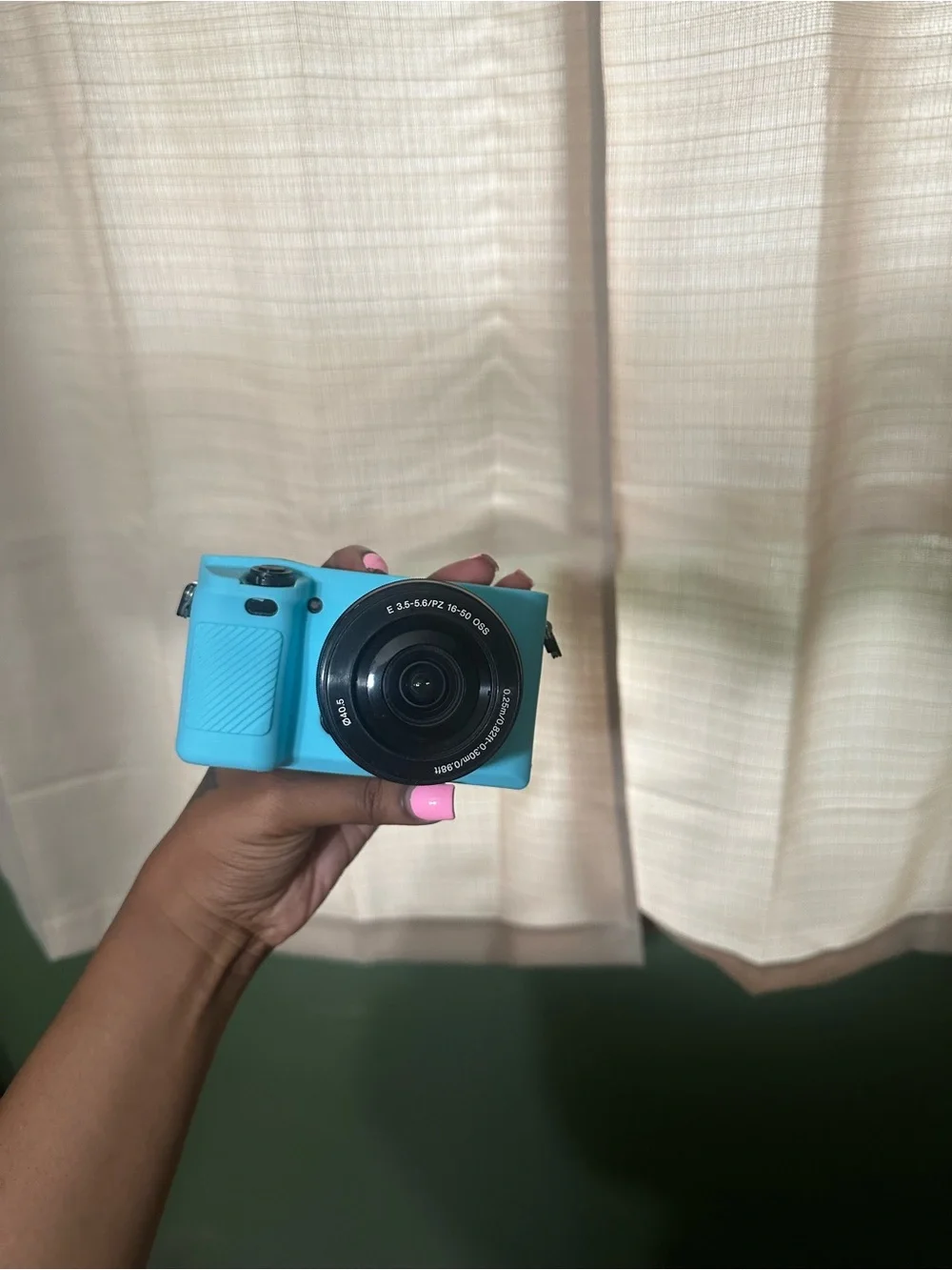 Sony A6000 Mirrorless Camera - Black